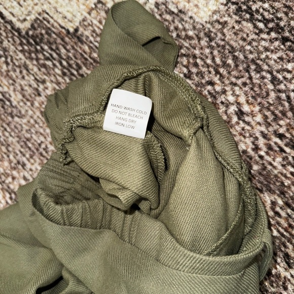 NWT sienna sky wide leg high ride green pants with belt size S - Picture 7 of 8